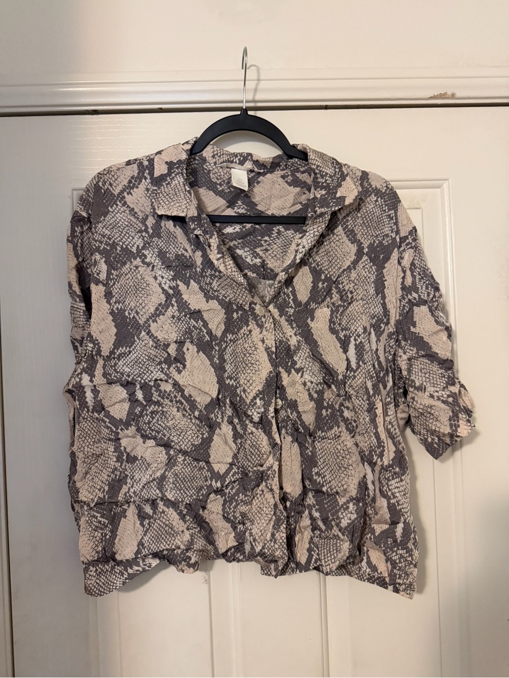 H&M Beige and Gray Snake Print Button-Down Shirt